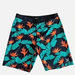 Hurley Hawaiian Flower Men's Swim Trunks Size 32 Floral Board Shorts Pocket